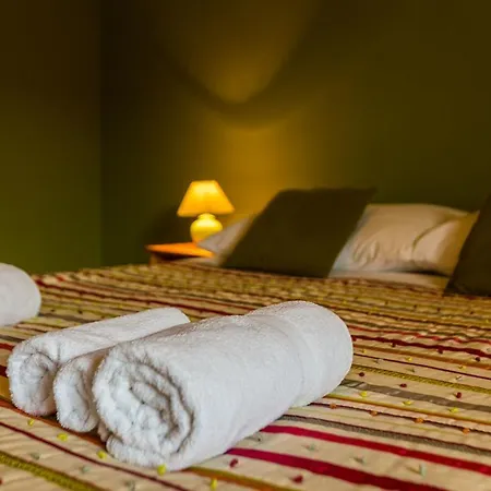 Lavender Apt. W. Balcony In Old Town Daire *