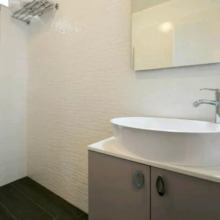 Lavender Apt. W. Balcony In Old Town Zadar