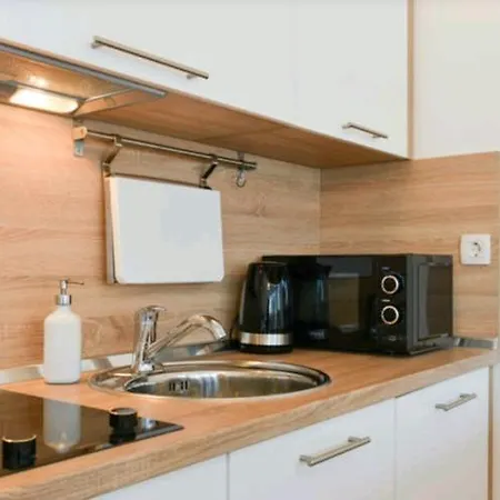 Lavender Apt. W. Balcony In Old Town