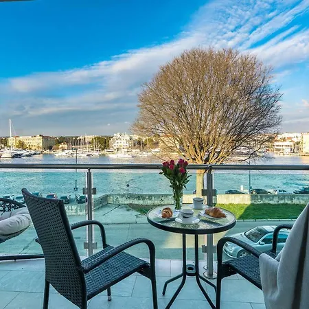 Lavender Apt. W. Balcony In Old Town * Zadar