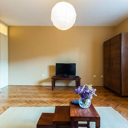 Apartment Lavender Apt. W. Balcony In Old Town Zadar