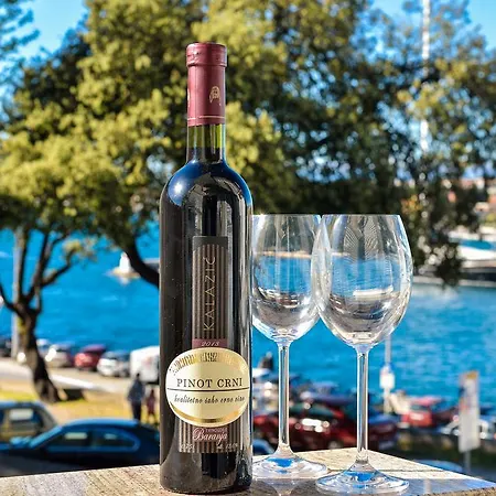 Lejlighed Lavender Apt. W. Balcony In Old Town Zadar